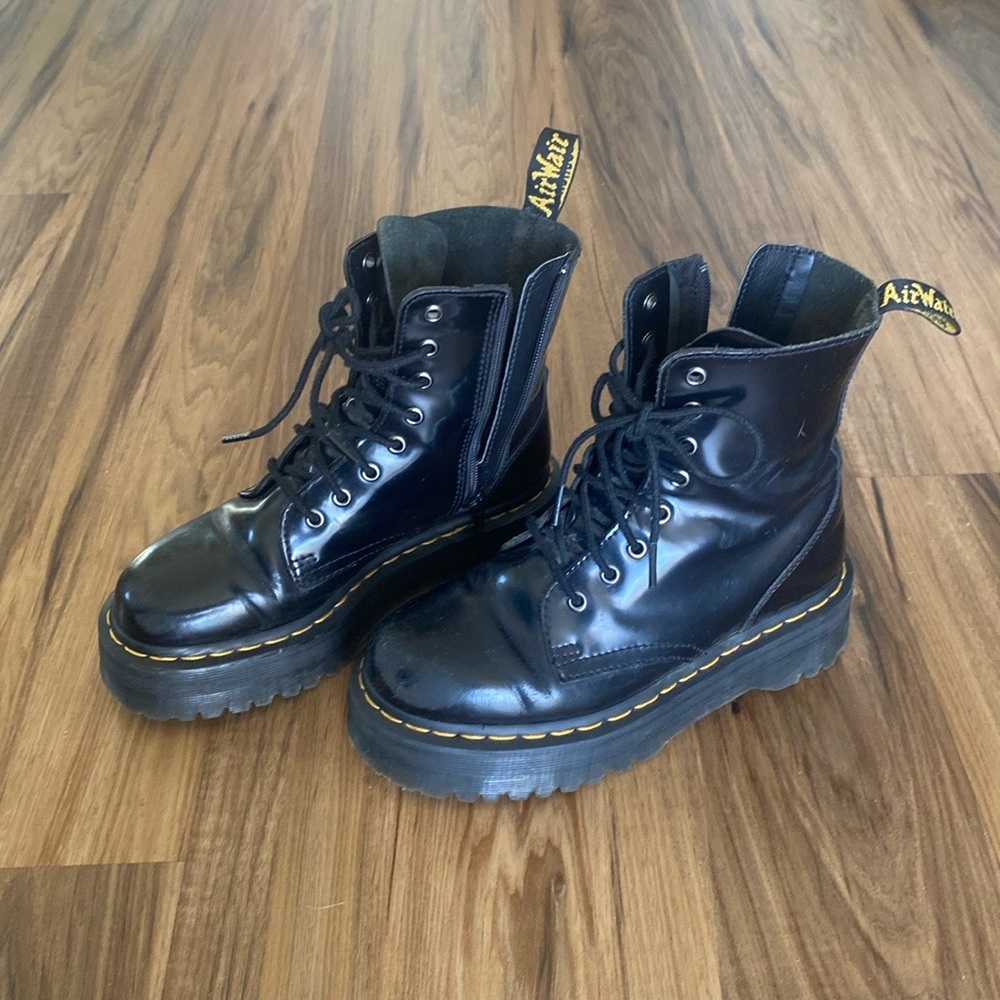 Dr. Marten Jaden platform boots